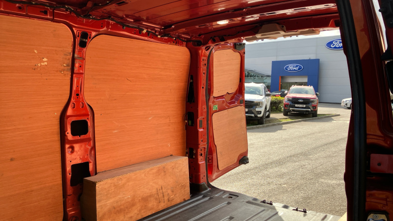 Ford Transit Custom 300 L1 Diesel Fwd 2.0 EcoBlue 136ps H1 Van Limited